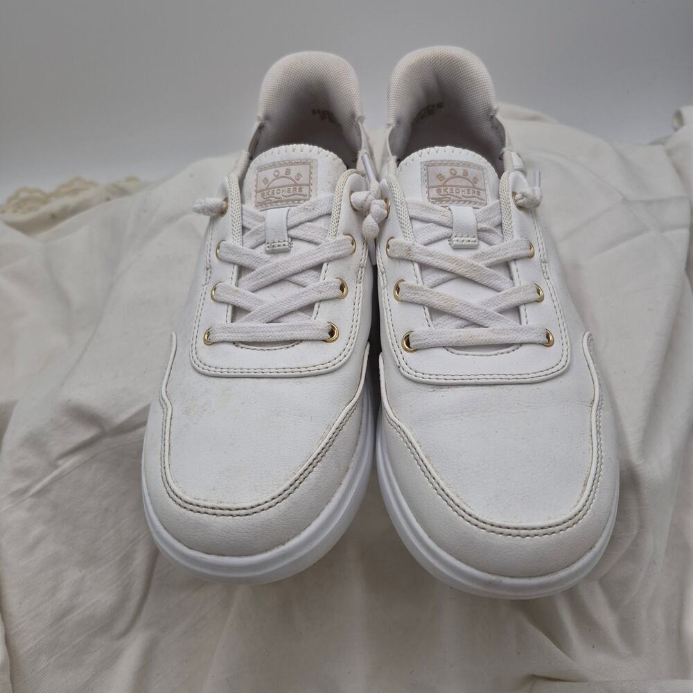 Skechers BOBS Skip Cute sneakers white hands-free slip-in Women 9